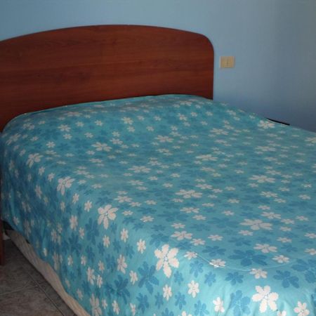 Hostal Playa Brava Caldera Room photo